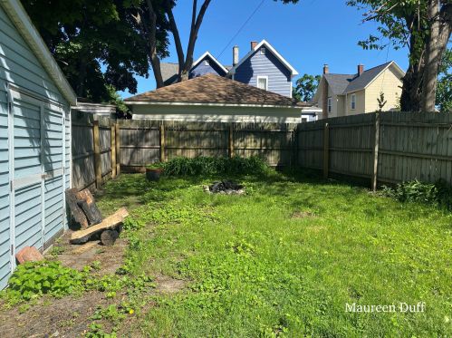 1324 Palmer Ave, Meskegon MI 49441-1768 exterior