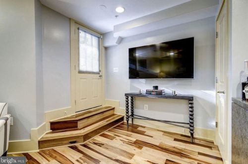 51 Rhode Island Ave, Washington DC 20001-1185 exterior