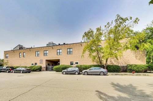 400 Racine Ave, Chicago IL  60642-6095 exterior