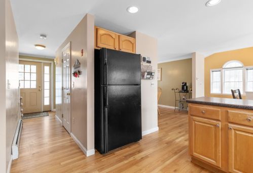 189 Lakeside Oaks Dr, Barrington NH 03825-3334 exterior