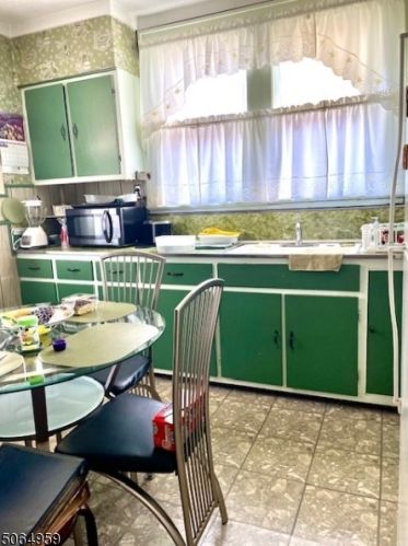 899 Chancellor Ave, Irvington NJ 07111-1214 exterior