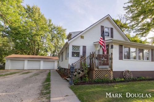 452 Danforth St, Coppersville MI  49404-1207 exterior