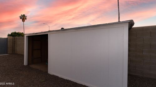 2840 Charleston Ave, Phoenix AZ 85032-9550 exterior