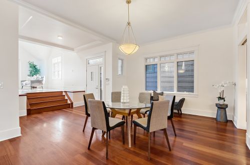 4142 Rockwell St, Chicago IL 60647-5218 exterior