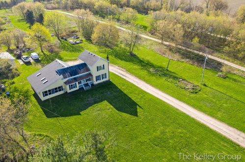 15058 Keller Ave, Cedar Springs MI 49319-9733 exterior