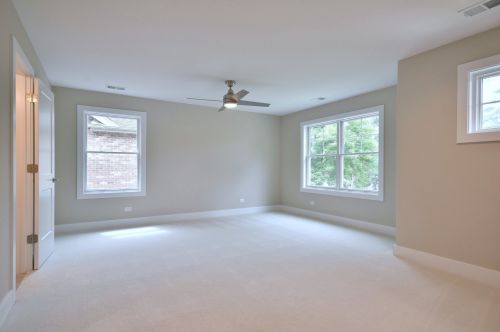 698 Berkley Ave, Elmhurst IL  60126-4244 exterior