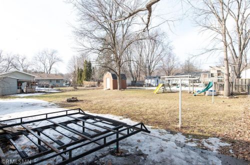 281 150th St, Saint Paul MN 55124-6992 exterior