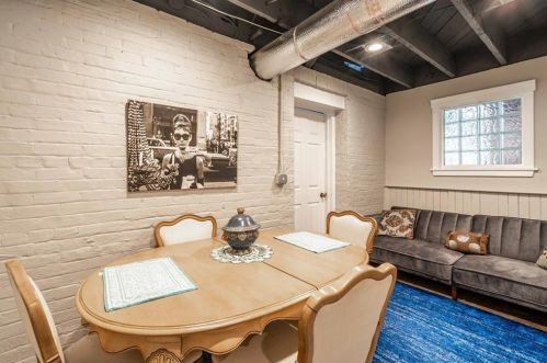 146 Hurt St, Atlanta GA 30307-2537 exterior