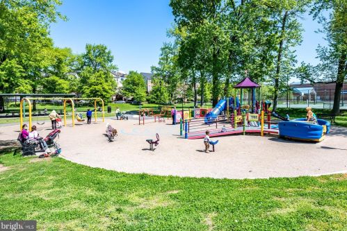 491 Cameron Sta Blvd, Alexandria VA 22304-8683 exterior