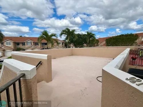 6606 Villa Sonrisa Dr, Boca Raton, FL 33433-4009