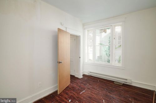 1308 Main St, Darby PA 19023-2619 exterior