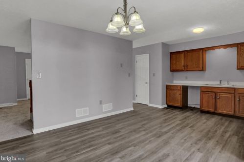 202 Georgetown Cir, Hanover PA 17331-2363 exterior