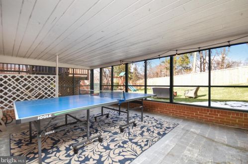 3010 Marl Pat Dr, Alexandria VA 22310-2219 exterior