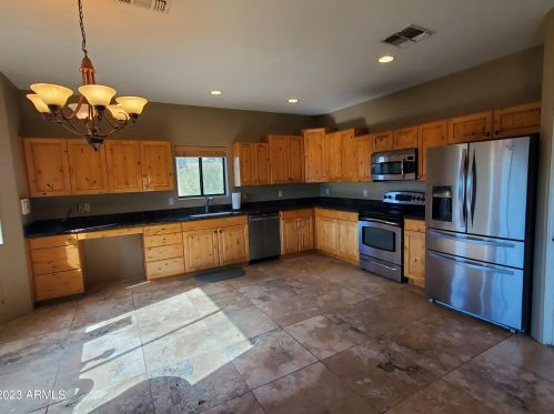 42228 7th St, Phoenix, AZ 85086-7326