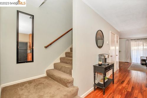 2255 Hillsborough Ct, Concord, CA 94520-1658