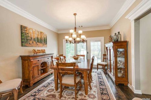 90 Hamlet Dr, Commack NY 11725-4438 exterior