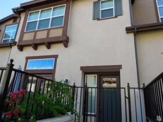 772 Tennis Club Ln, Thousand Oaks, CA 91360-4213