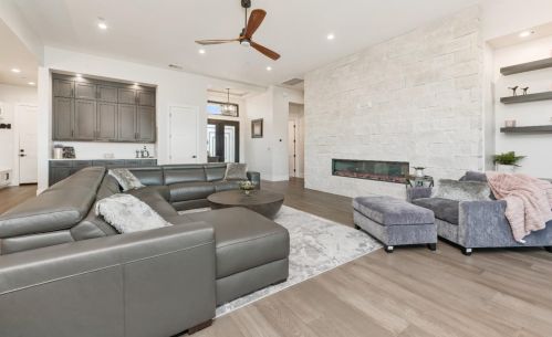 1990 Ritchie St, Folsom CA  95630 exterior