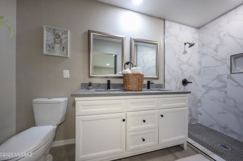 11100 Glenn St, Tucson AZ  85749-8845 exterior