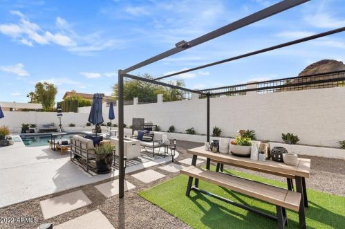 15026 19th Way, Phoenix AZ  85022-3905 exterior