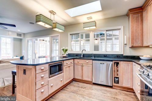 3240 Livingston St, Washington DC 20015-1756 exterior