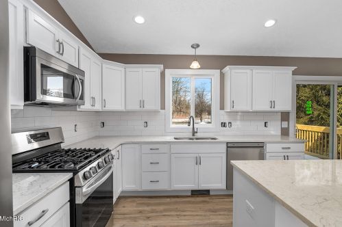 1187 Allison Ave, Grand Rapids MI 49534-3602 exterior