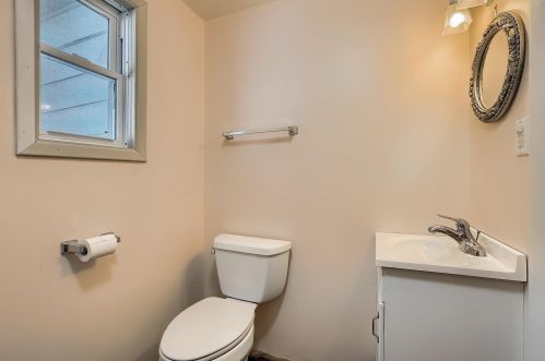 255 South St, Concord NH 03301-2661 exterior