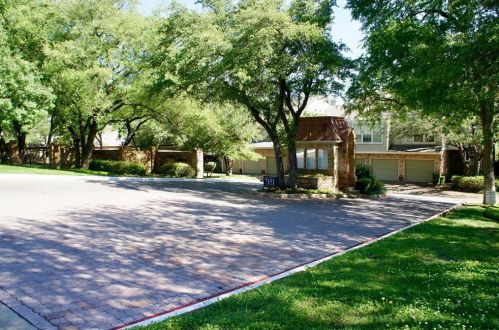 7151 Gaston Ave, Dallas TX  75214-4145 exterior