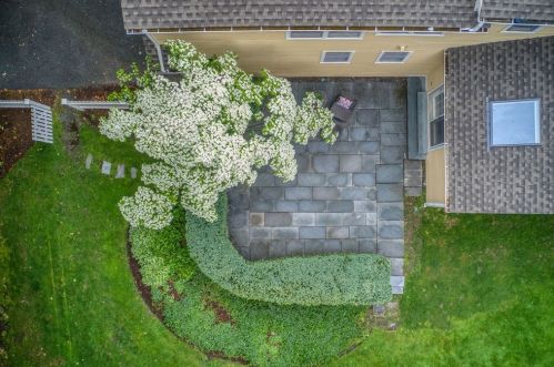 37 Chestnut St, North Andover MA  01845-5211 exterior