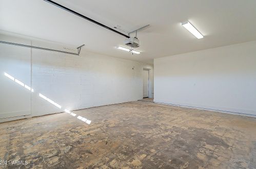 3202 Captain Dreyfus Ave, Phoenix AZ 85032-6706 exterior