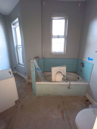 1945 Kedzie Ave, Chicago IL 60629-3532 exterior