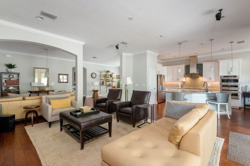 3017 Ballast Point Blvd, Tampa FL 33611-3902 exterior