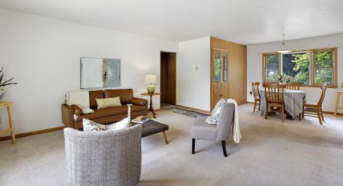 6205 Garden Grove Ln, Milwaukee, WI 53209-3731