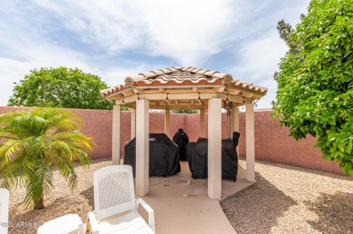 1262 Bogle Ave, Chandler AZ 85225-3987 exterior