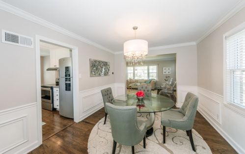 5926 Santa Monica Blvd, Milwaukee WI 53217-4619 exterior