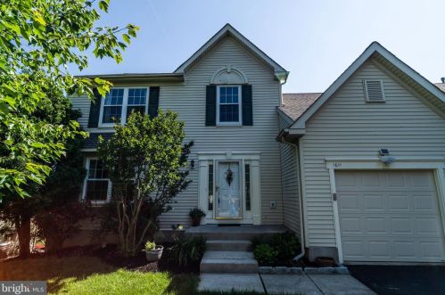 1611 Deer Run Dr, Jamison, PA 18929-1774