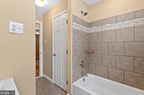 204 Blackfoot Trl, Browns Mills NJ 08015-6213 exterior