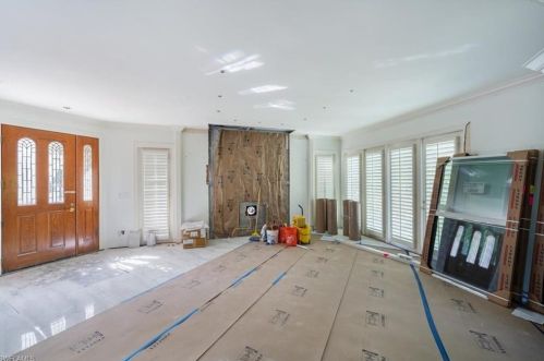 125 Colonade Cir, Naples FL exterior