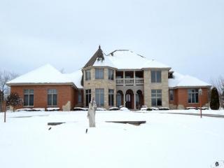 3928 Meadow Dr, Madison, WI 53562-2360