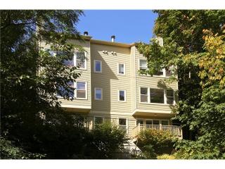 2310 Thorndyke Ave, Seattle WA  98199-3569 exterior