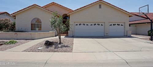401 Mcnair St, Chandler AZ 85225-1826 exterior