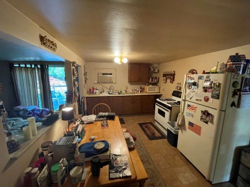 223 Kittanning St, Pittsburgh, PA 15215-1229