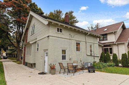 4020 Prospect Ave, Milwaukee WI 53211-2116 exterior