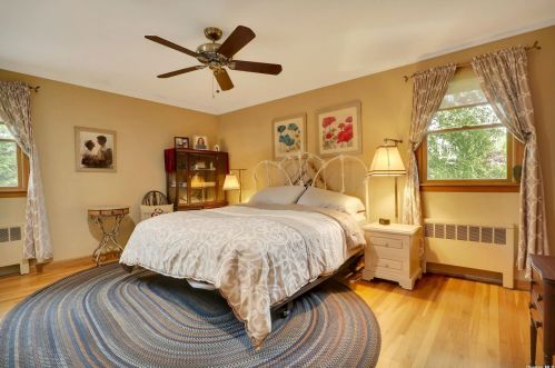 6 Cason Dr, Commack NY 11725-1909 exterior