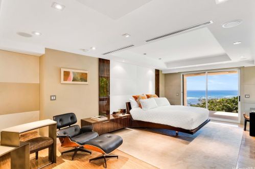 360 Puuikena Dr, Honolulu HI 96821-0025 exterior