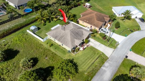 1080 Romaine Ln, Fort Pierce FL 34953-3675 exterior