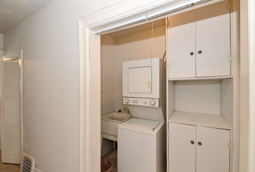 212 70, Milwaukee WI 53223-2114 exterior