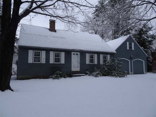 7 Middlebury St, Concord, NH 03301-2211