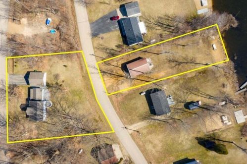 45551 Peninsula Dr, Grand Junction MI 49056-9462 exterior