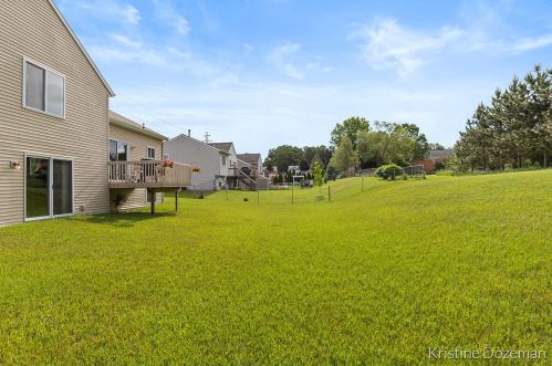 1636 Northbend Dr, Grand Rapids MI 49505-3906 exterior